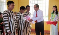 Banyak  narapidana   mendapat Keputusan Presiden Negara  tentang pemberian remisi, sehubungan dengan  Hari Nasional Vietnam (2 September)